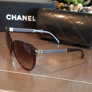 Chanel 100% Auth Havana brown quilted sunglasses